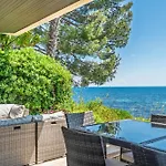Adriana By Terry's Homes Waterfront Seaview Daire