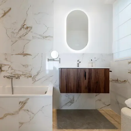 Appartamento Adriana By Terry's Homes Waterfront Seaview *